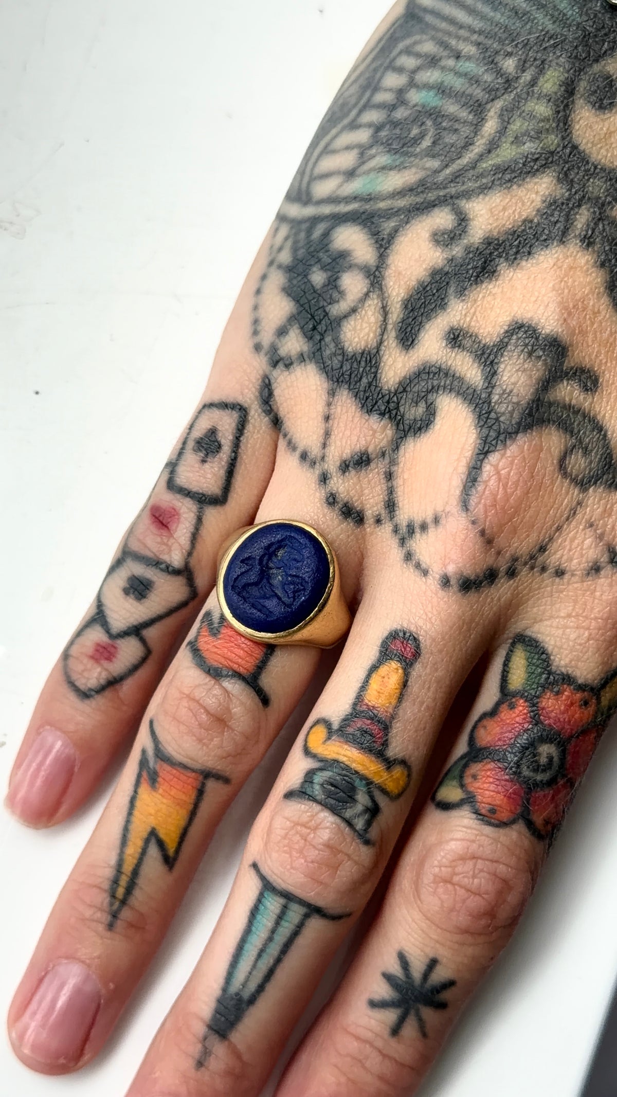 18ct lapis lion signet!