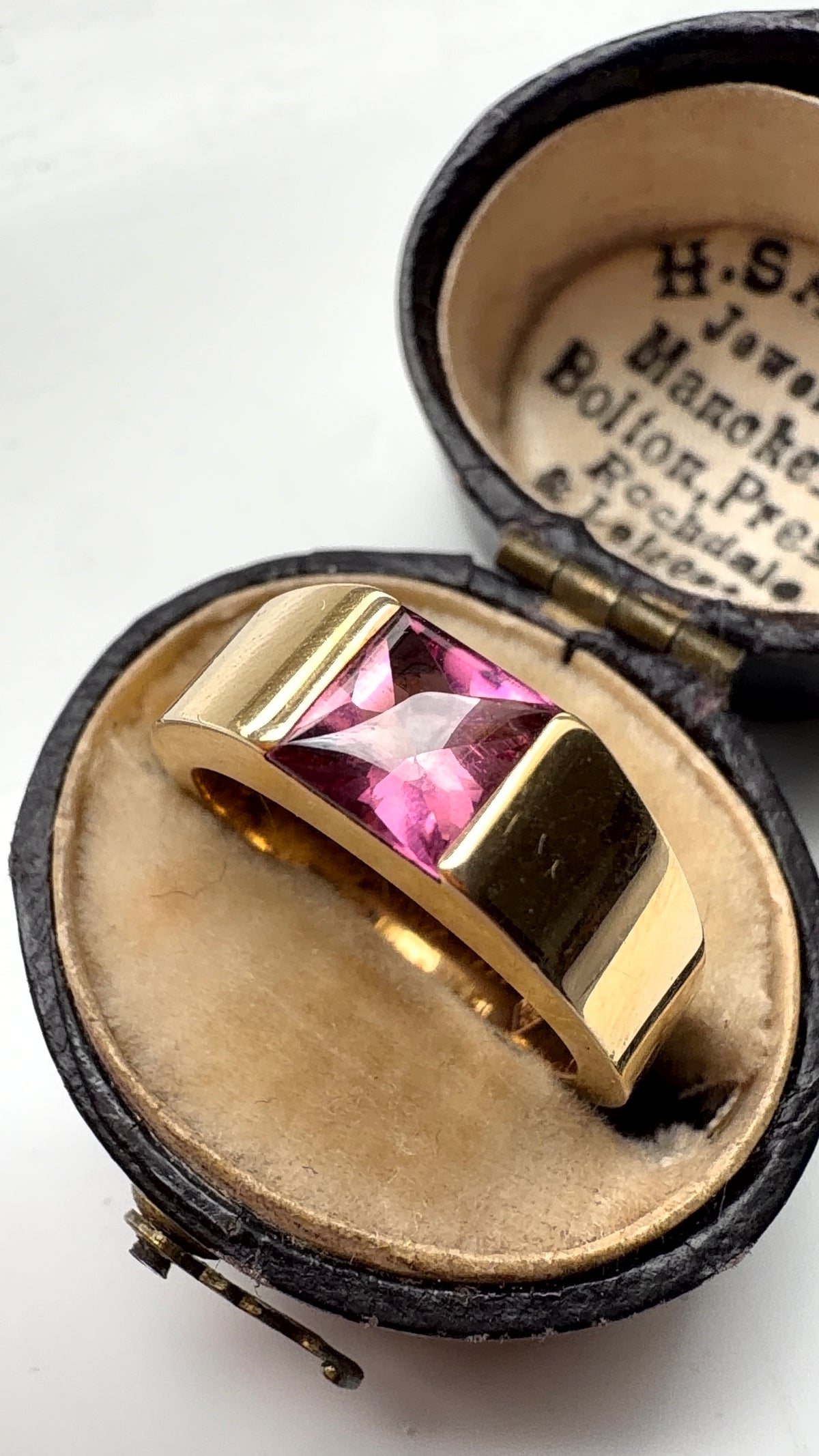 Cartier tank ring