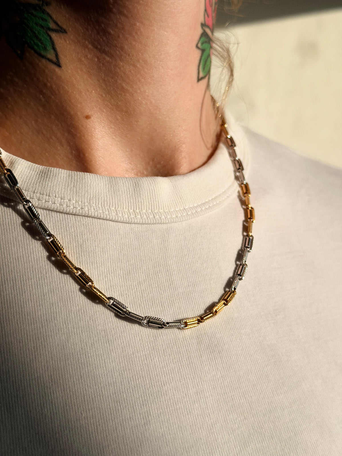 18ct two tone chain