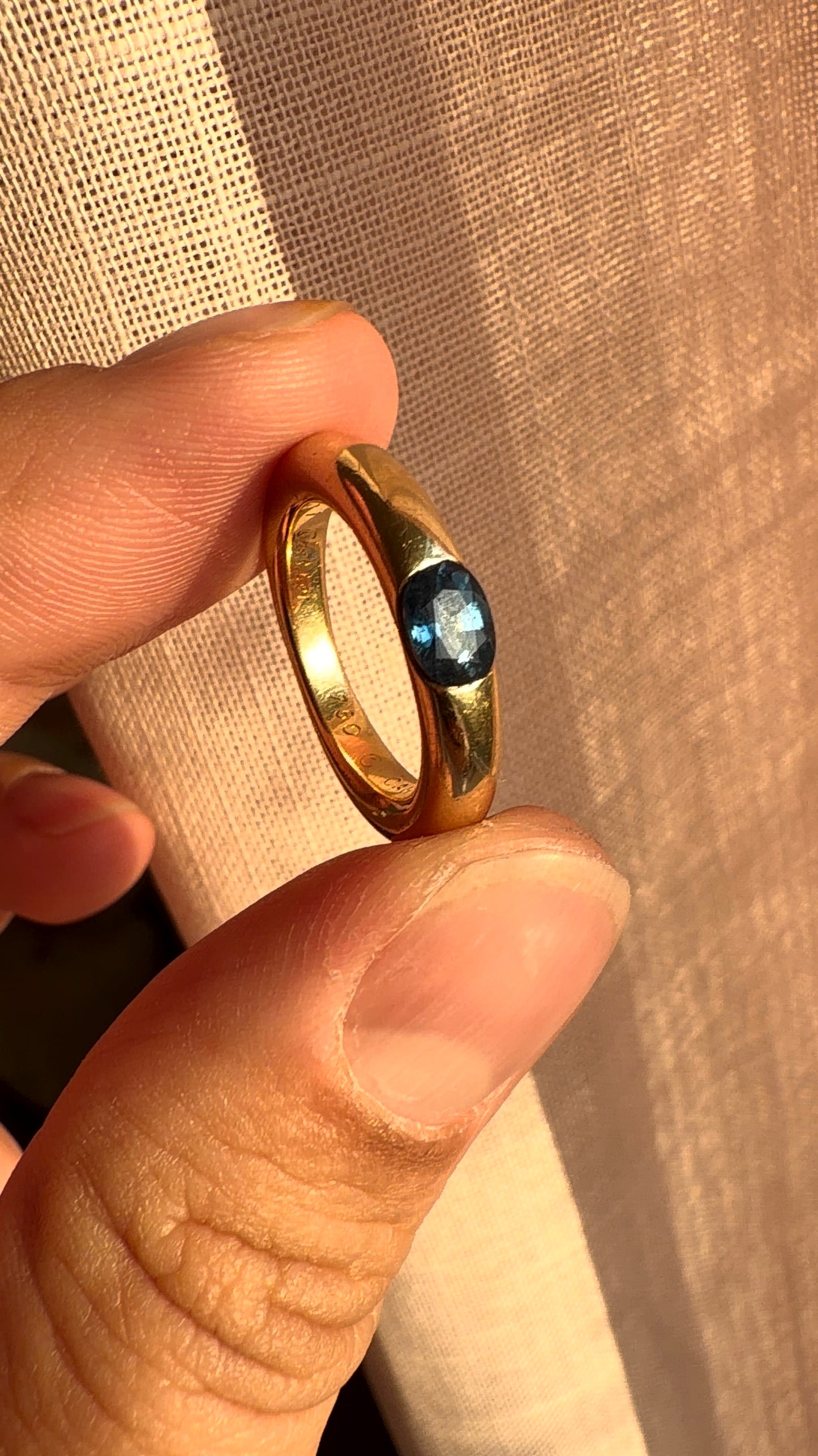 18ct sapphire Vintage Cartier donut