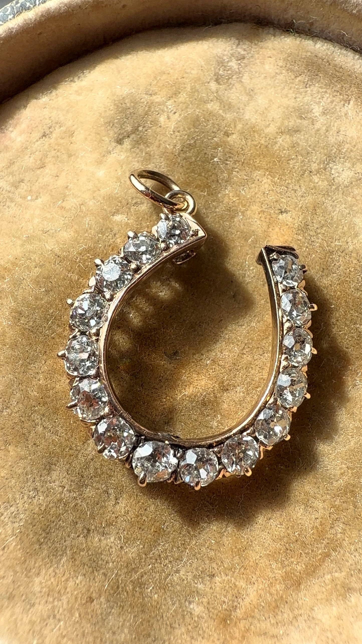 Old cut diamond horseshoe